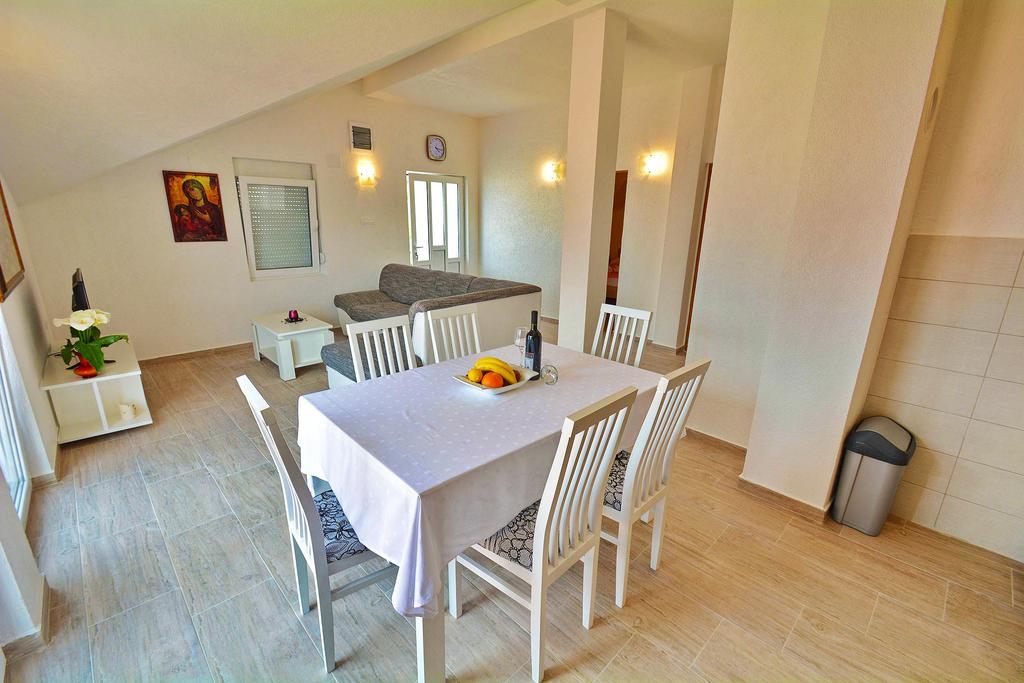 Apartments Bella Di Boka Тиват Екстер'єр фото