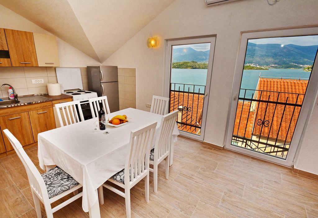 Apartments Bella Di Boka Тиват Екстер'єр фото