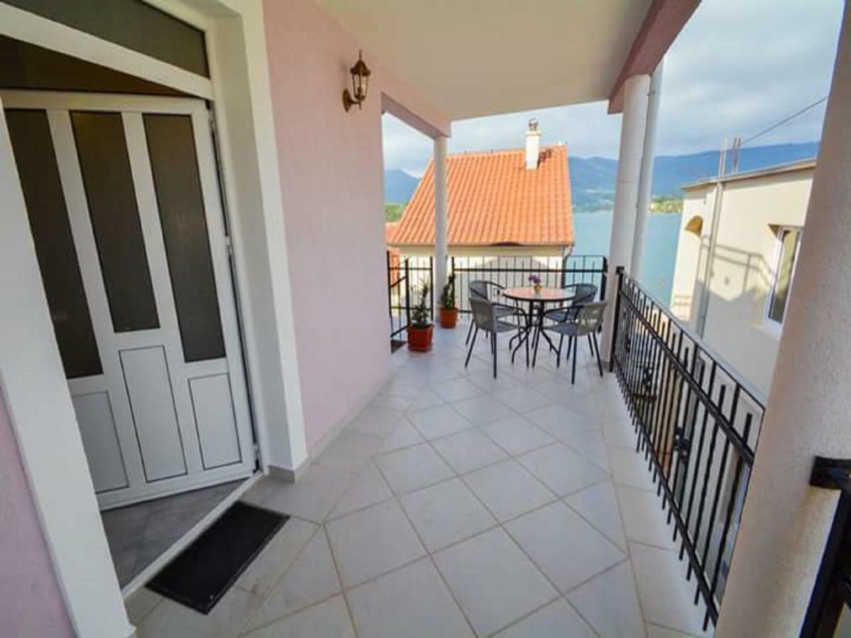 Apartments Bella Di Boka Тиват Екстер'єр фото